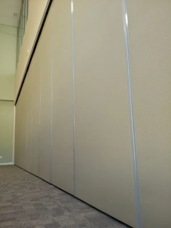 Divisória acústica retrátil em São Paulo